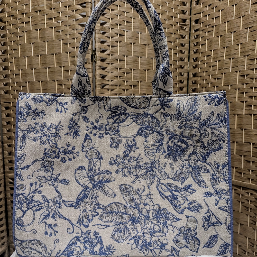 Francesca's Collections Blue Floral Tote